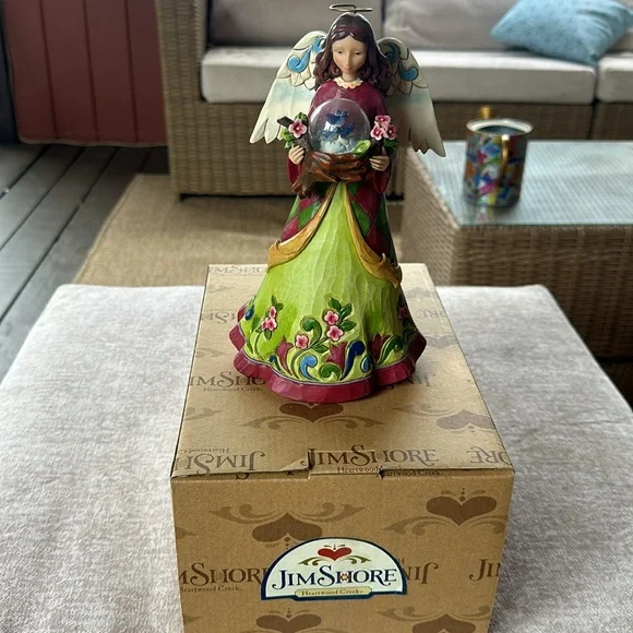 Jim Shore for Enesco Heartwood Creek Angel with Bird in Glass Dome 9.2” - Picture 2 of 11